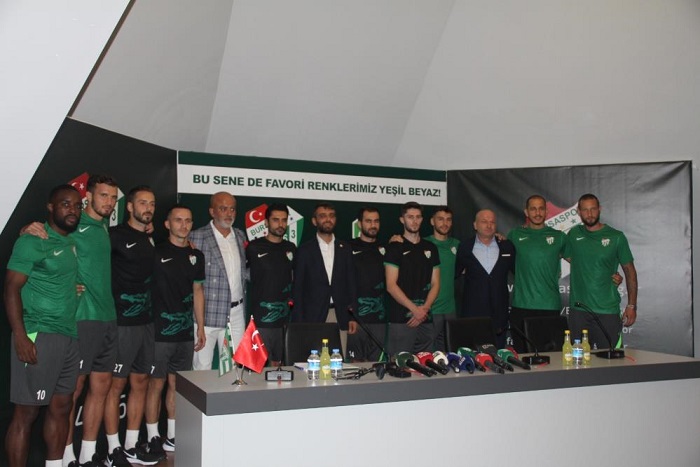 Bursaspor, toplu imza töreni düzenledi