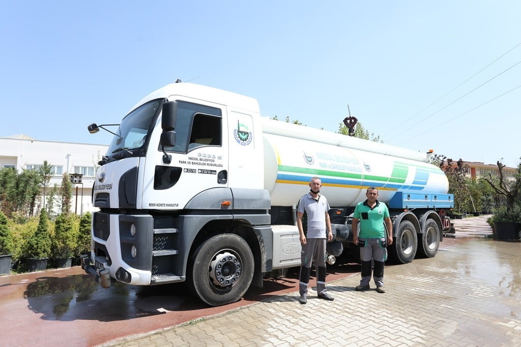 İnegöl’den yangın bölgesine araç desteği