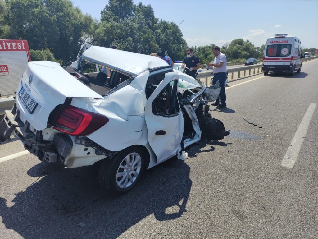 Karacabey’de kaza: 3 yaralı