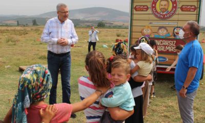 ’Oyuncakçı abi’, işçilerin çocuklarını da sevindirdi