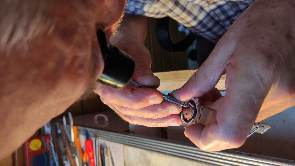 Saatleri çöpe gitmekten kurtarıyor