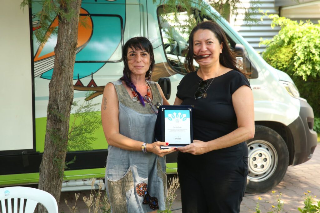 Üretime şiir molası verdiler