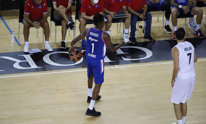 Anadolu Efes 90-84 TOFAŞ