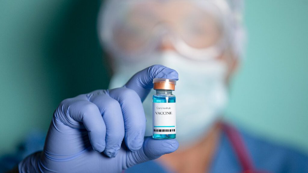 Aşılı ve aşısızlarda koronavirüs riskleri