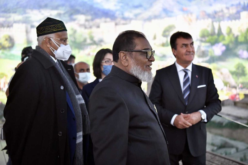 Bakan, Fetih Müzesi’ne hayran kaldı