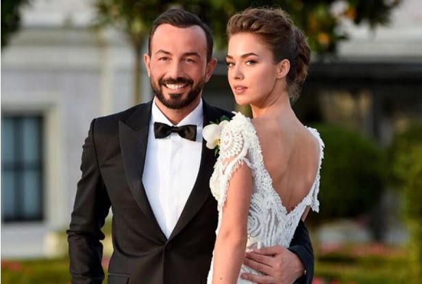 Bensu Soral ile Hakan Baş boşanıyor