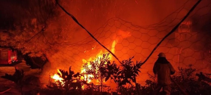 Bursa’da ahşap ev küle döndü