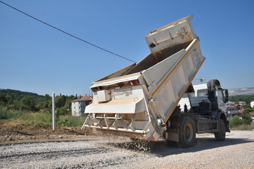 Bursa’da ulaşım yatırımları hız kesmiyor