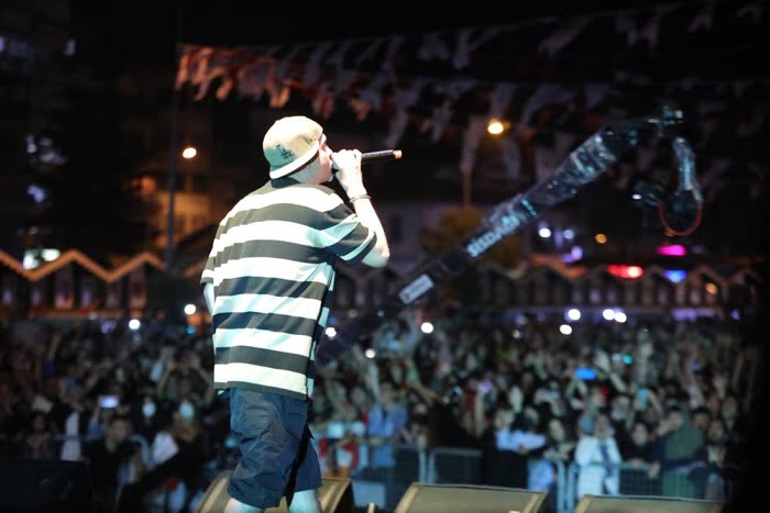 Rapçi Ceza, Gemlik’te fırtına gibi esti