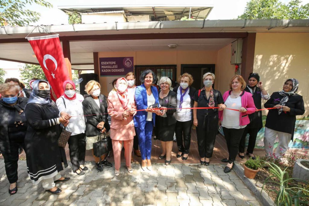 Esentepeli kadınlar yeni mekanlarına kavuştu