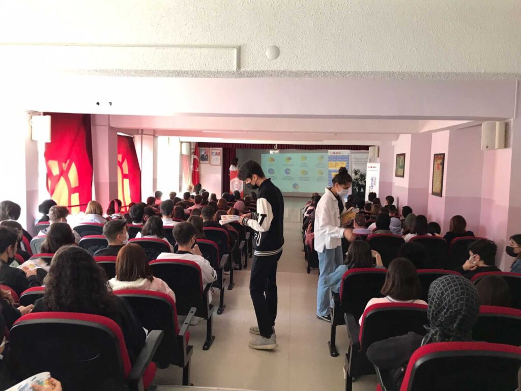 Gürsulu gençler için Avrupa ışığı