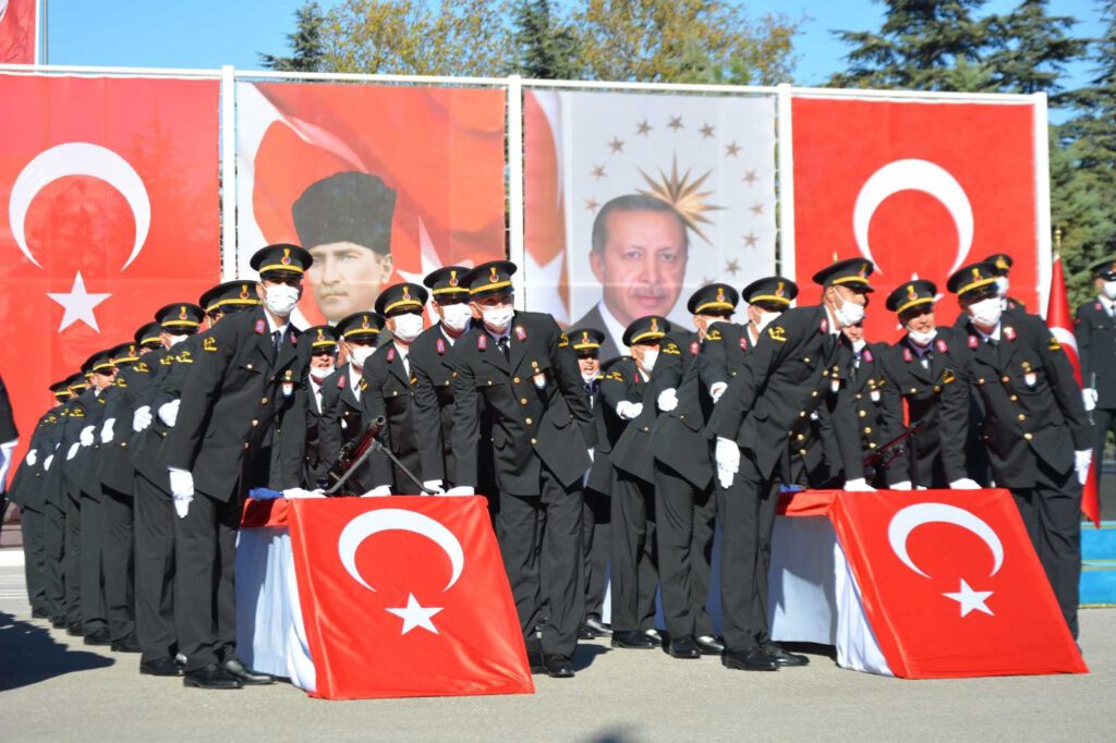 Işıklar’da mezuniyet heyecanı