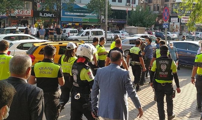 Bursa’da taksici ile yolcu kavgası