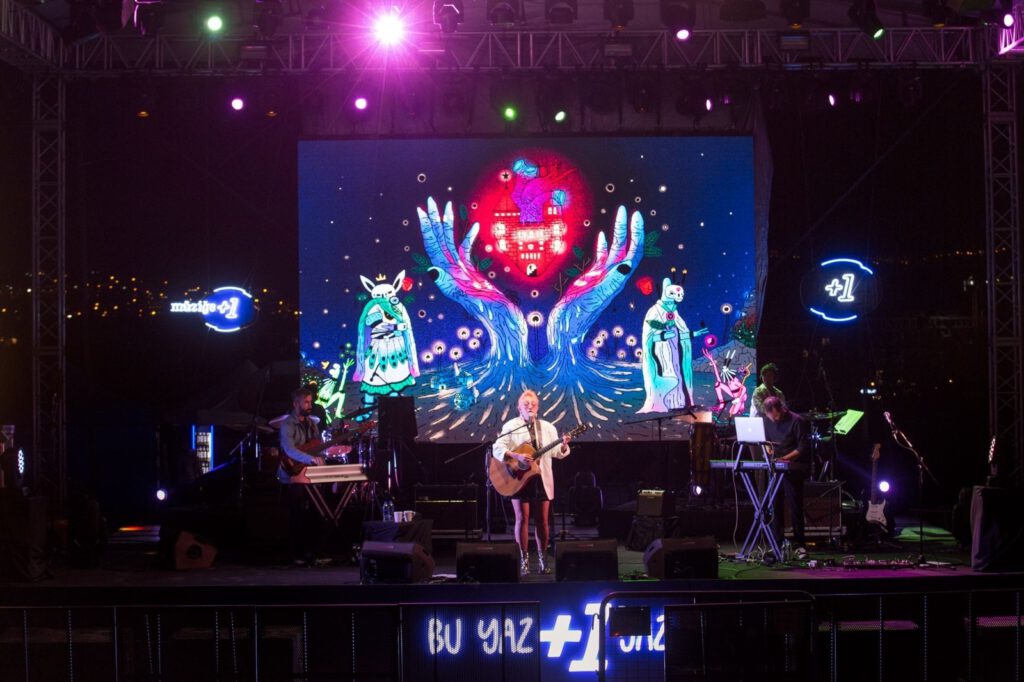 Kalben, Bursalılara müzik ziyafeti sundu