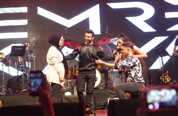 Emre Kaya konserinde sürpriz
