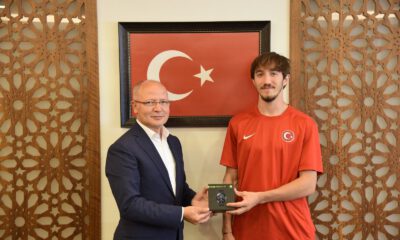 Madalyalı atletten Gürkan’a ziyaret