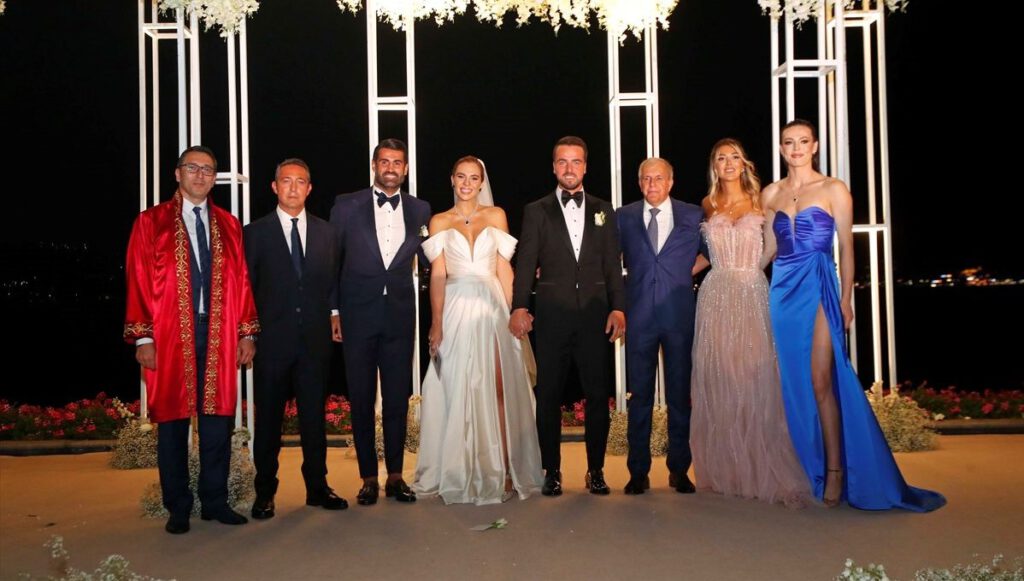 Melih Mahmutoğlu evlendi