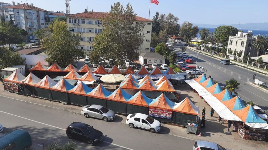 Mudanya’da pazar kaldırıldı