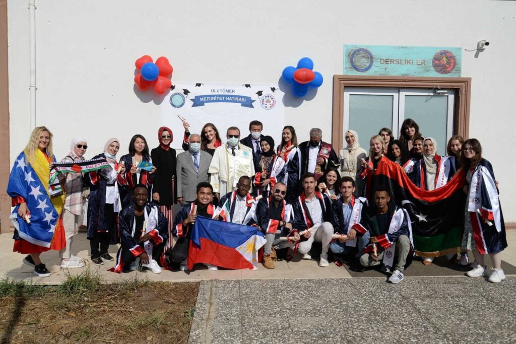 Öğrenciler eğitimlerini başarıyla tamamladı