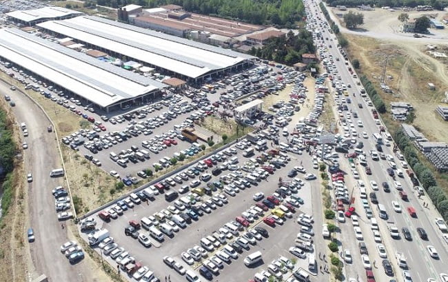 Oto pazarı değil bitpazarı!