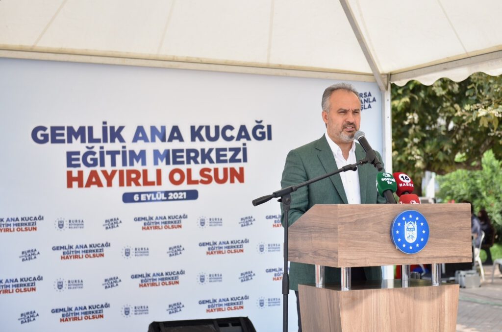 Tarihî yalı “Ana Kucağı” oldu