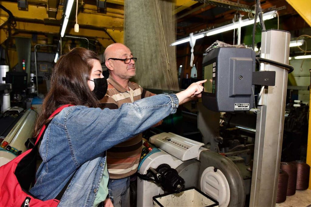 Yıldırım, kalifiye eleman yetiştiriyor