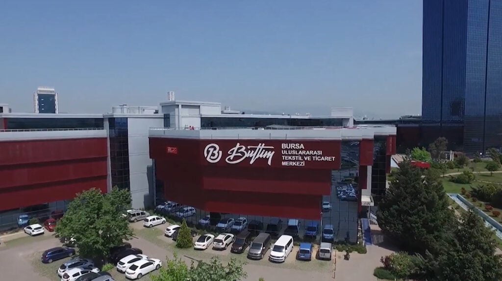 25. yıla özel Karagöz ve Hacivat oyunu