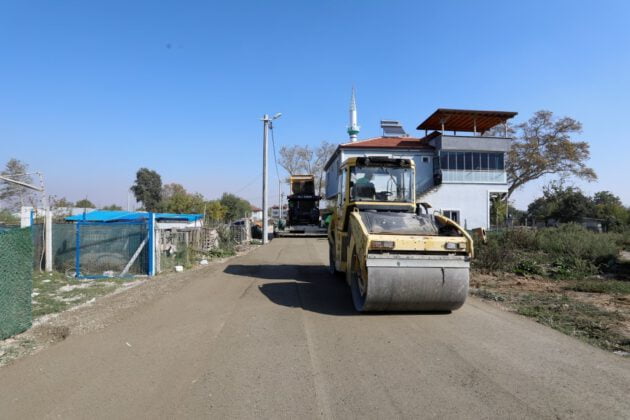 7 sokak beton yolla kaplandı
