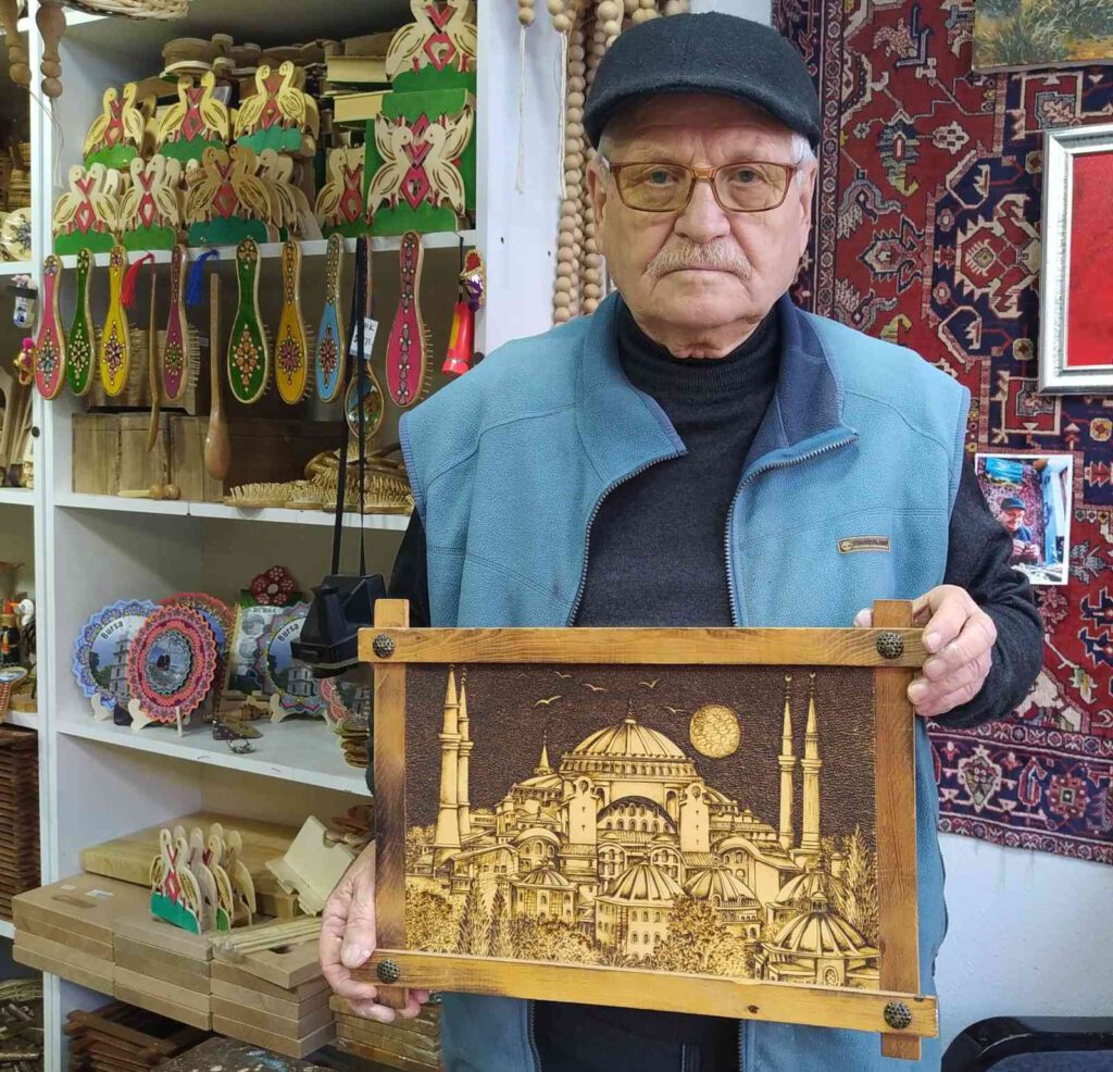 Ayasofya’yı sanata dönüştürdü