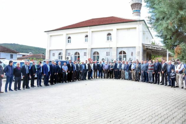 Bu ilçede yöneticiler vatandaşın ayağına gidiyor