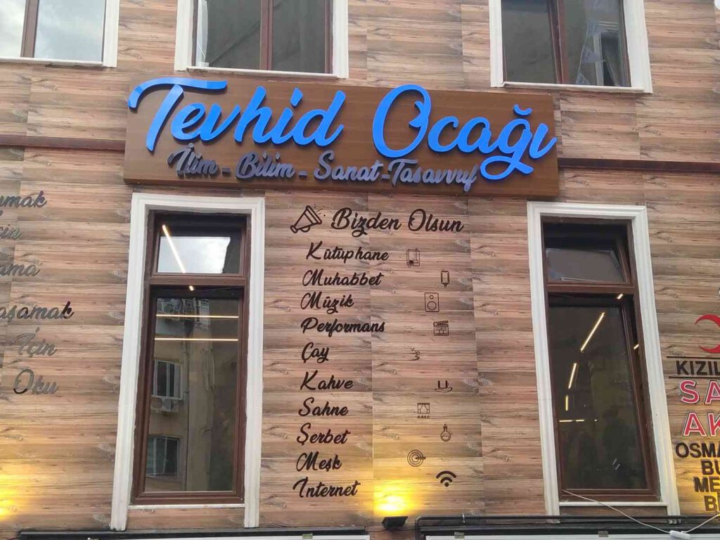 Burada her şey ücretsiz!