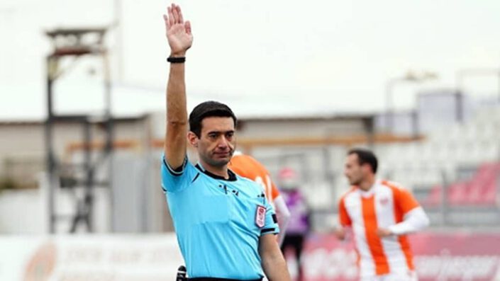 Balıkesirspor maçının hakemi Burak Pakkan