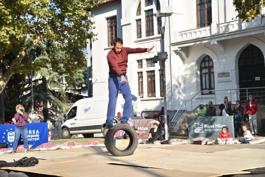 Bursa’da akrobatik gösteri heyecanı