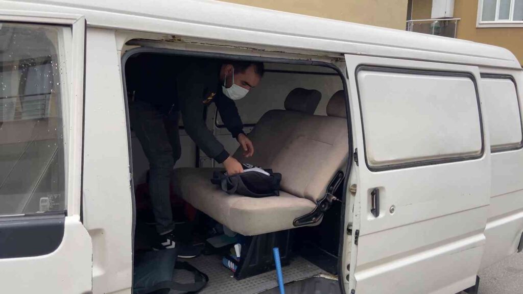 Polisin dikkati, bahis çetesini çökertti