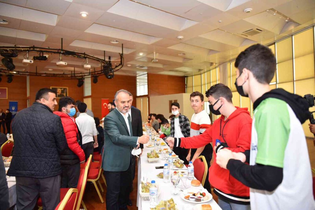 Bursa’dan Türkiye’ye gönül köprüsü