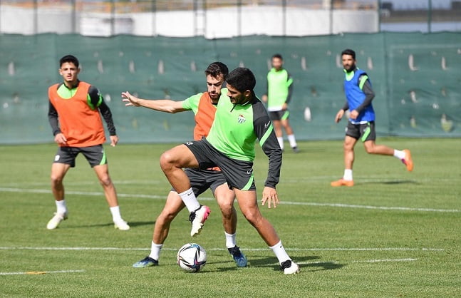 Bursaspor’da Kocaeli kampı başladı
