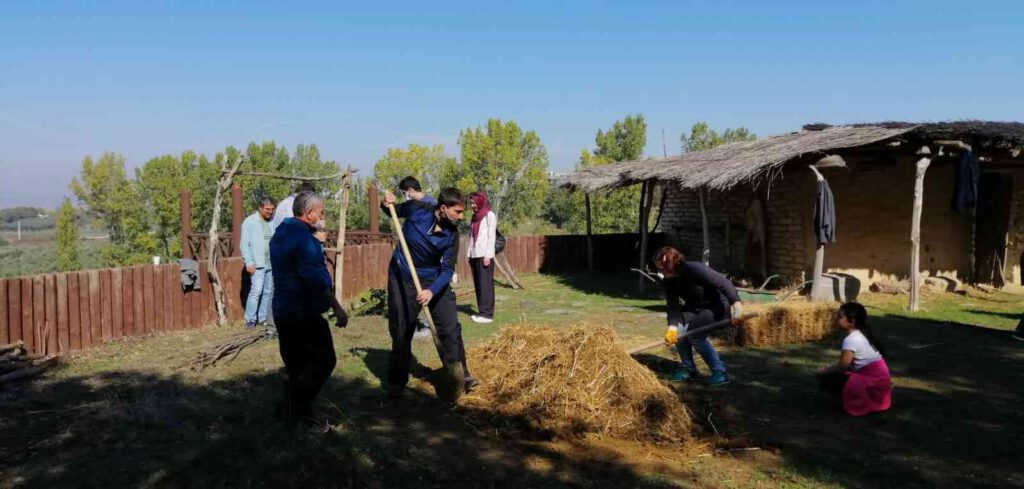 Çağlar öncesine yolculuk