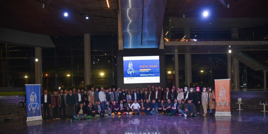 Gürkan, gençlerle dijital dünyayı konuştu