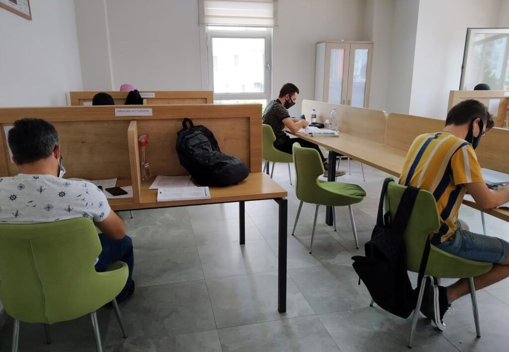 Kütüphanelerden ücretsiz internet hizmeti