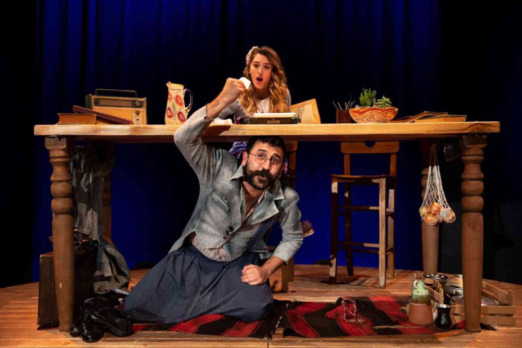 ’Masanın Altında’ izleyici ile buluştu