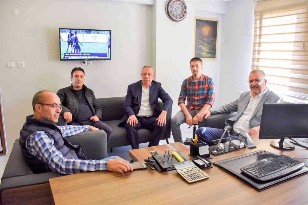 ‘Mobil başkan’ vatandaşların yanında