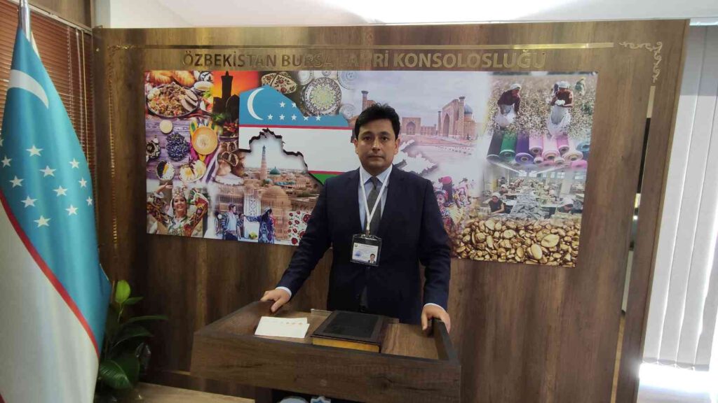 Özbekistan vatandaşları oy kullandı