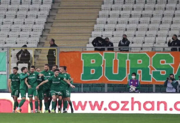 Bursaspor çıkışa geçti!