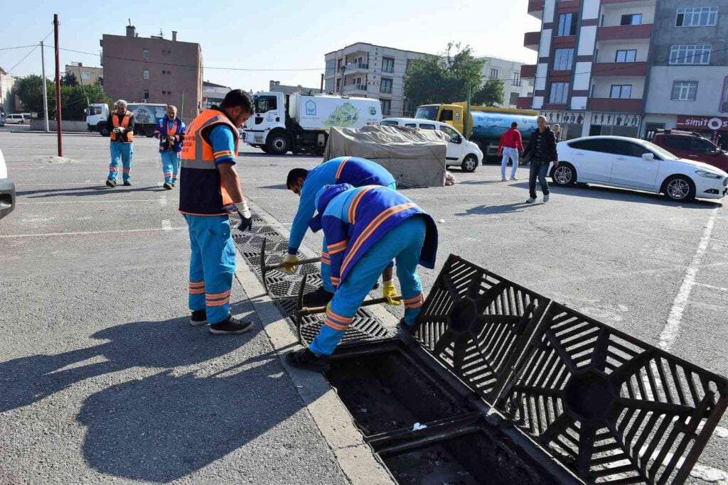 Yıldırım’da su taşkınlarına karşı tedbir