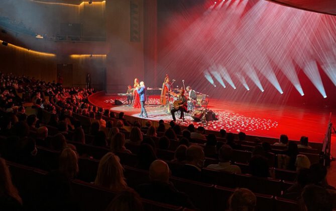Chris Botti AKM’de konser verdi