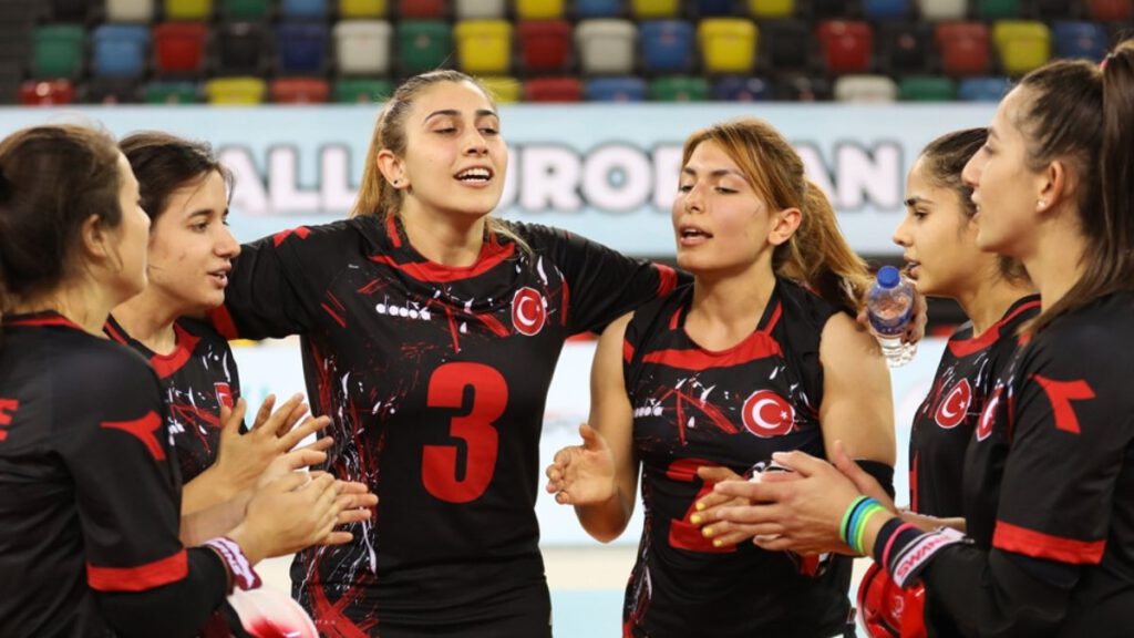 Avrupa Şampiyonası’nda yarı finaldeyiz
