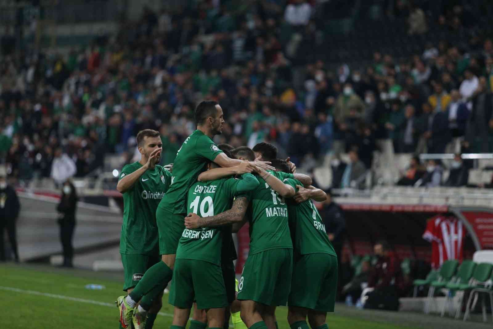 Bursaspor, İstanbulspor’u konuk edecek