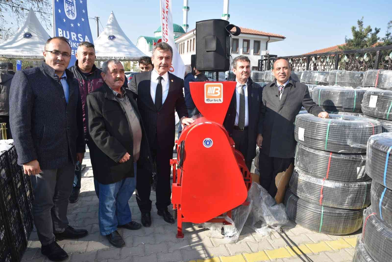 Çiftçiye çilek fidesi desteği