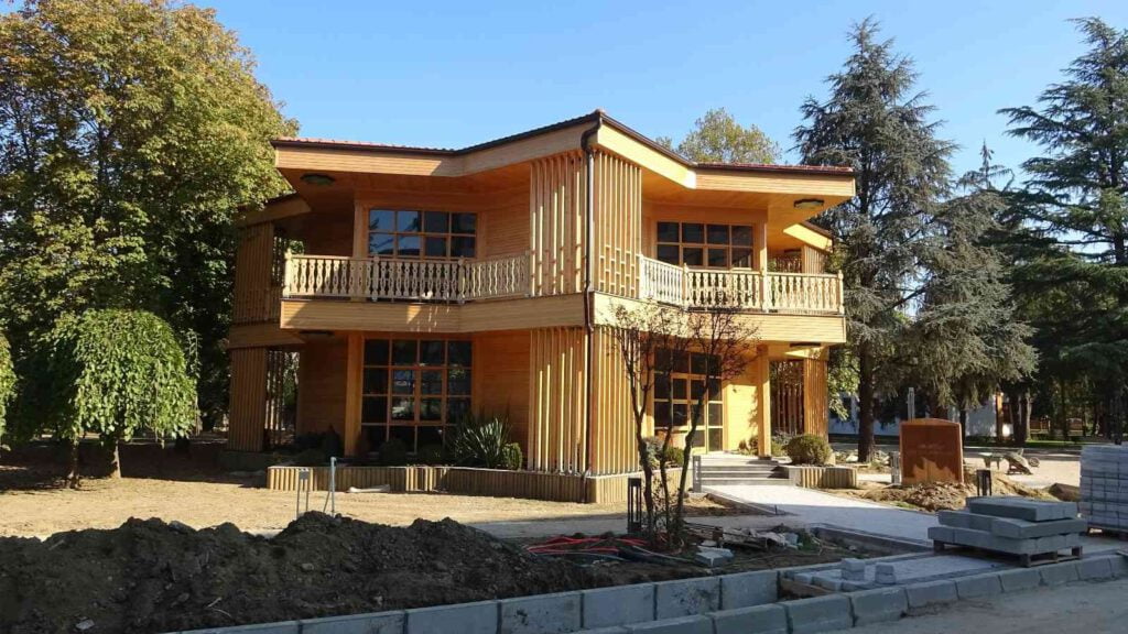 Çocuklar sanal gözlük ile yangını yaşayacak