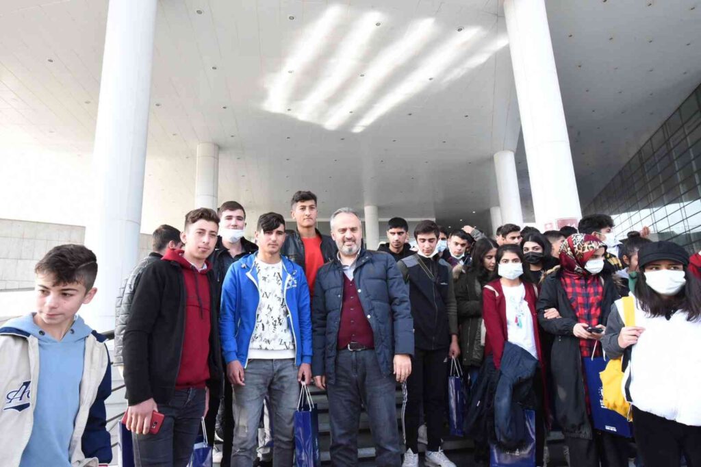 Gönül köprüsü Ağrı’ya uzandı